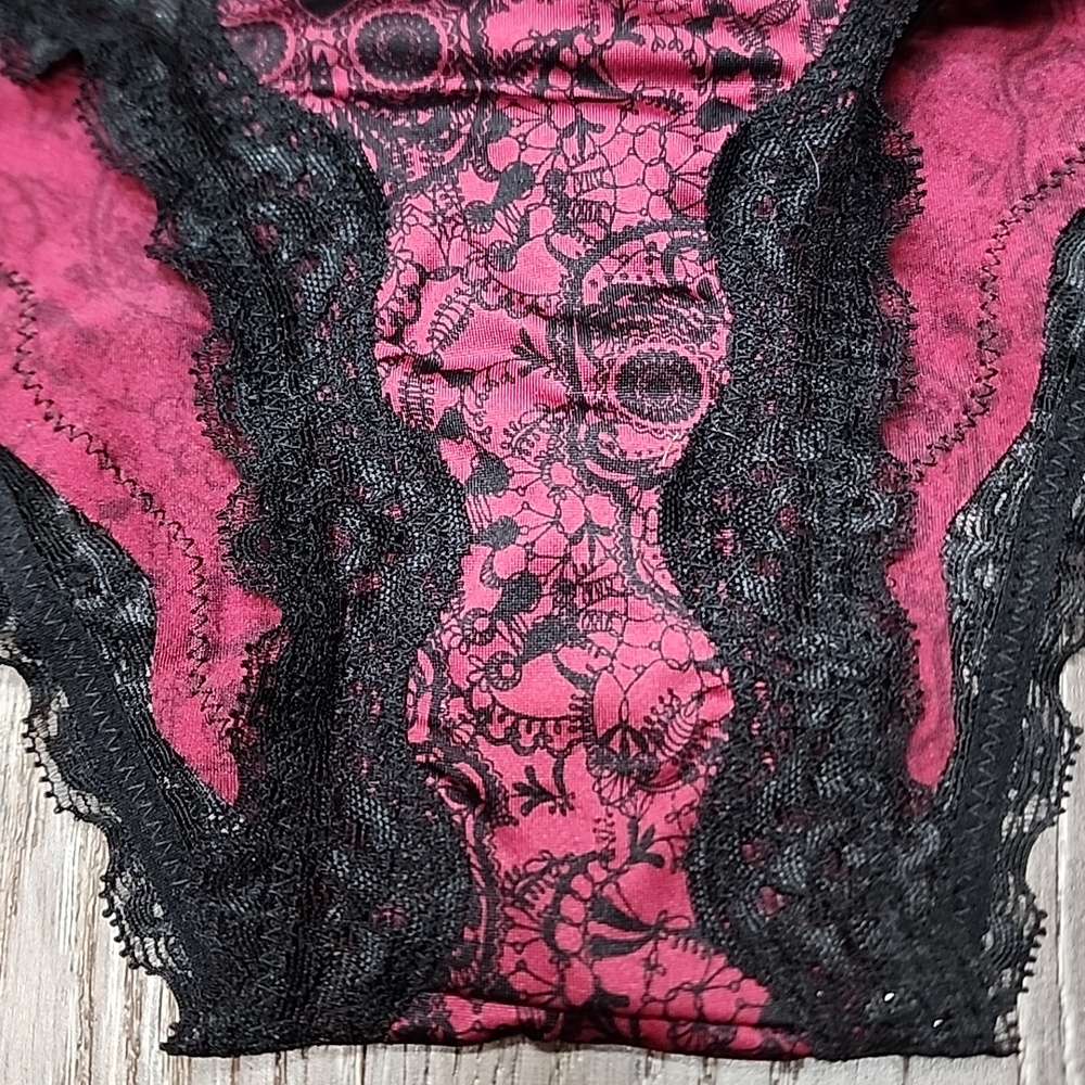 Torrid Satin Cheekster Burgendy & Black Skull Lace Trim Panties New with Tags - Picture 7 of 11